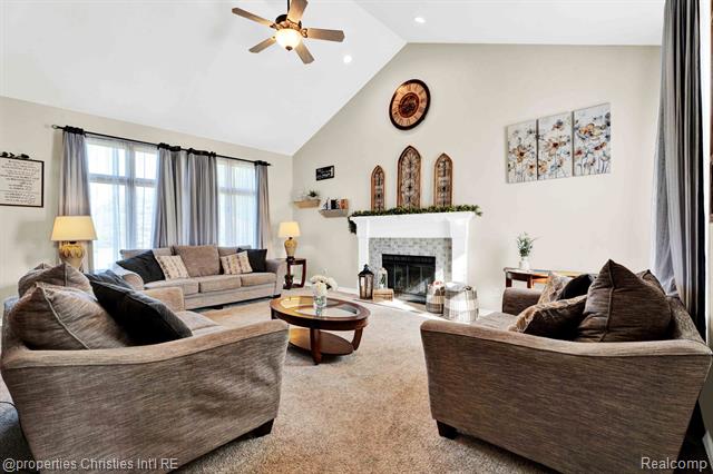 Builiding view five for 8410 S Shore, Clarkston, MI. 48348