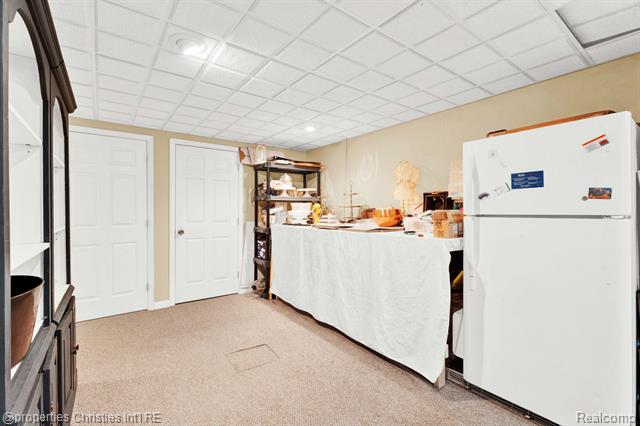 Builiding view twenty seven for 8410 S Shore, Clarkston, MI. 48348