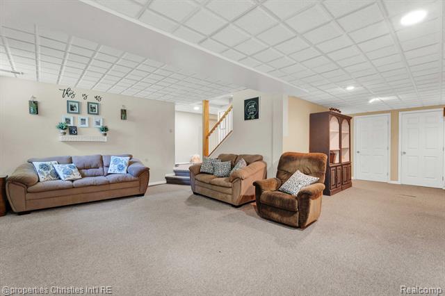 Builiding view twenty six for 8410 S Shore, Clarkston, MI. 48348