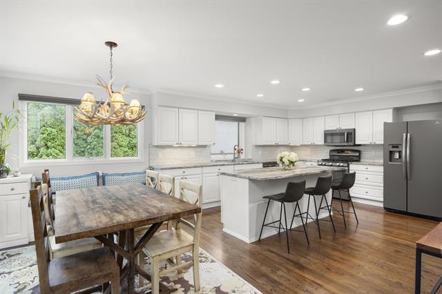 Builiding view ten for 1120 American Elm, Lake Orion, MI. 48360