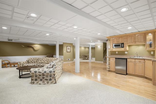 Builiding view thirty two for 1120 American Elm, Lake Orion, MI. 48360