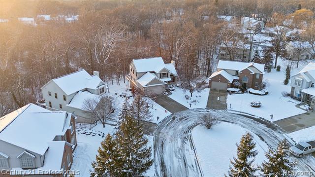 Builiding view fifty four for 1062 Key West, Lake Orion, MI. 48360