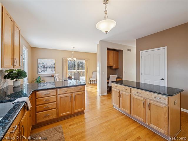 Builiding view fourteen for 1062 Key West, Lake Orion, MI. 48360