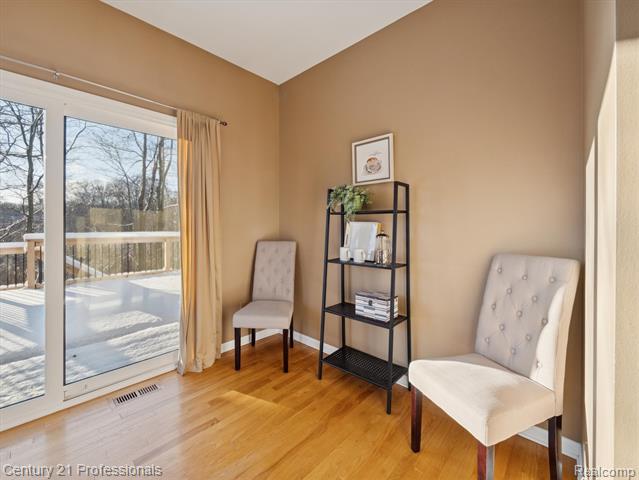 Builiding view nineteen for 1062 Key West, Lake Orion, MI. 48360