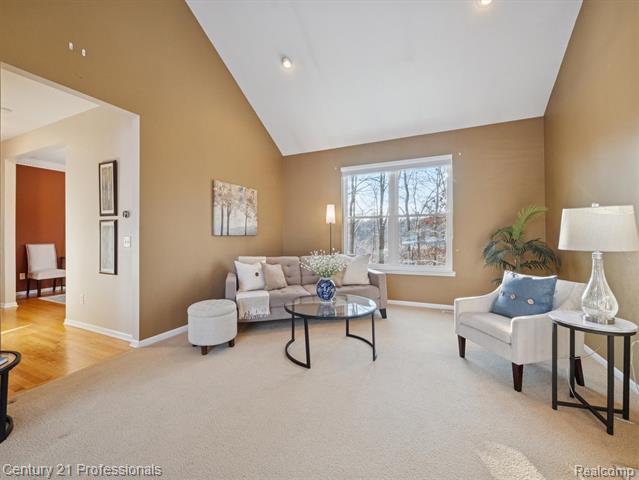 Builiding view six for 1062 Key West, Lake Orion, MI. 48360