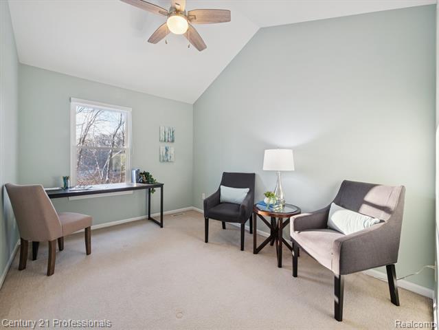 Builiding view thirty three for 1062 Key West, Lake Orion, MI. 48360