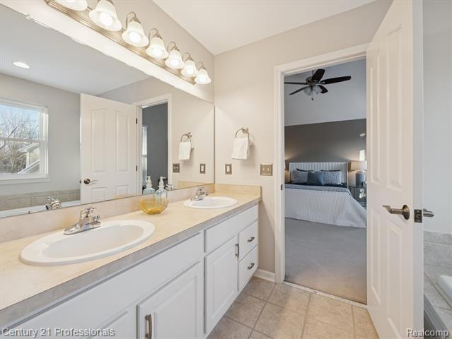 Builiding view twenty eight for 1062 Key West, Lake Orion, MI. 48360