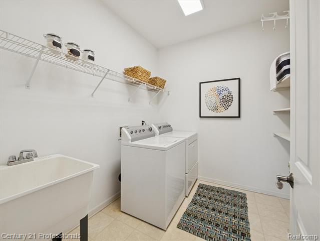 Builiding view twenty two for 1062 Key West, Lake Orion, MI. 48360