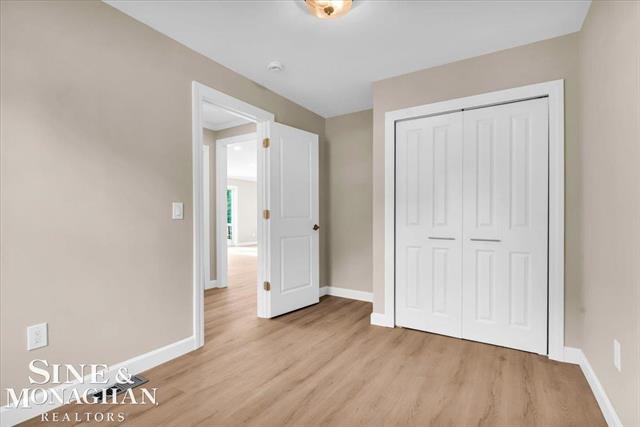 Builiding view fifteen for 985 Fairledge, Lake Orion, MI. 48362