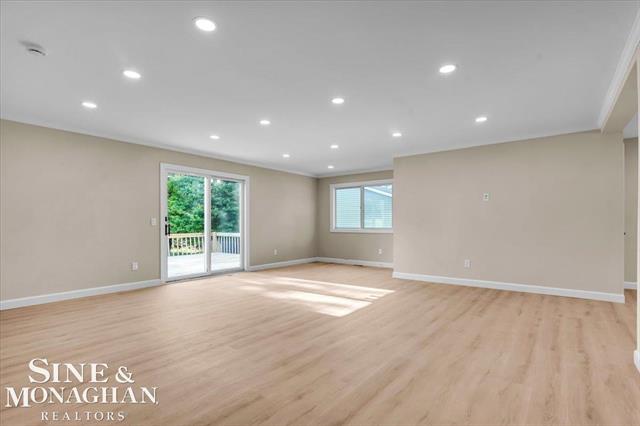 Builiding view nine for 985 Fairledge, Lake Orion, MI. 48362