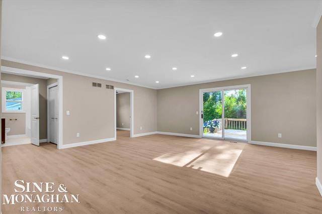 Builiding view six for 985 Fairledge, Lake Orion, MI. 48362
