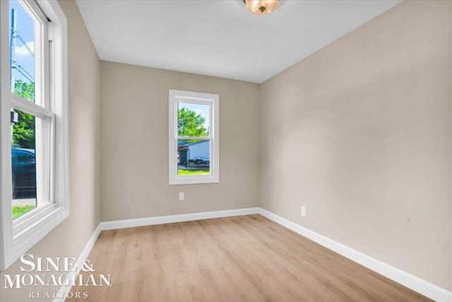 Builiding view sixteen for 985 Fairledge, Lake Orion, MI. 48362