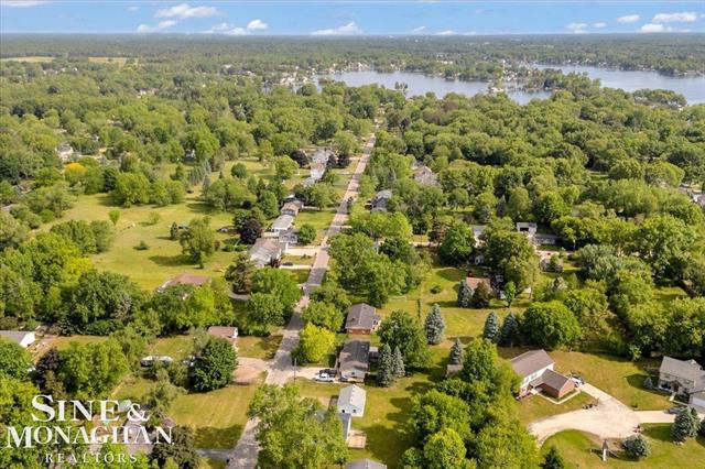 Builiding view thirty six for 985 Fairledge, Lake Orion, MI. 48362