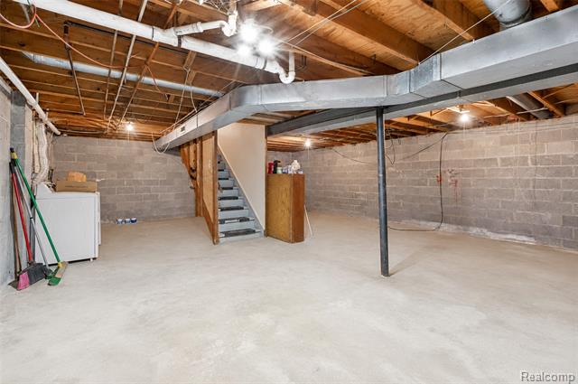Builiding view twenty seven for 555 Tomahawk, Highland, MI. 48357