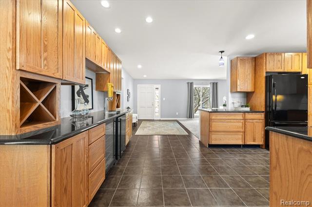 Builiding view eighteen for 9240 Allen, Clarkston, MI. 48348