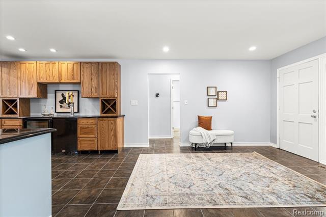 Builiding view eleven for 9240 Allen, Clarkston, MI. 48348