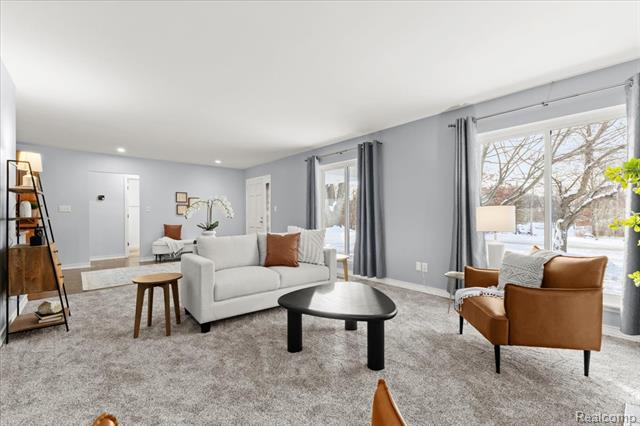 Builiding view fifteen for 9240 Allen, Clarkston, MI. 48348