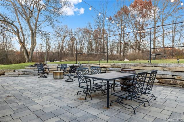 Builiding view forty one for 9240 Allen, Clarkston, MI. 48348