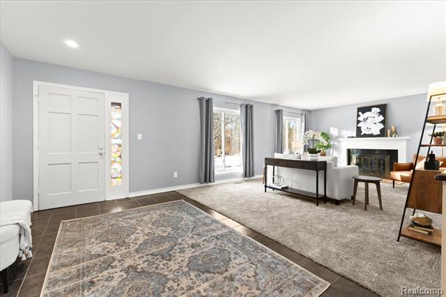 Builiding view nine for 9240 Allen, Clarkston, MI. 48348