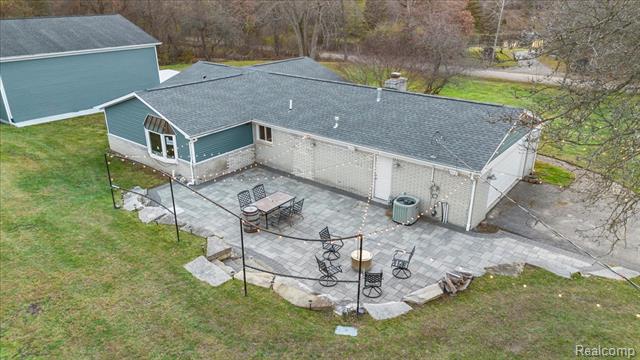 Builiding view six for 9240 Allen, Clarkston, MI. 48348