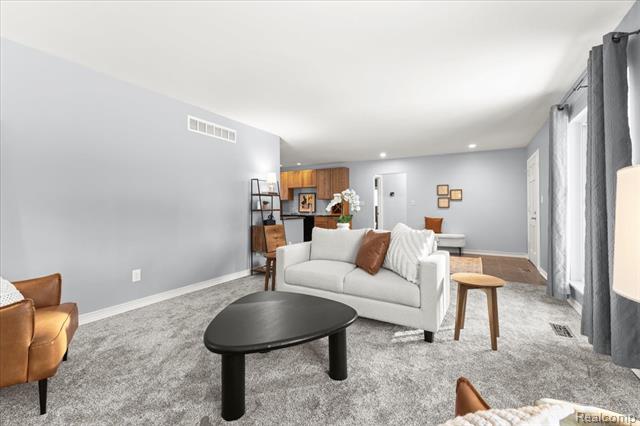 Builiding view sixteen for 9240 Allen, Clarkston, MI. 48348