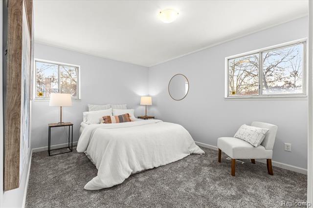 Builiding view thirty three for 9240 Allen, Clarkston, MI. 48348