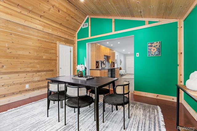 Builiding view twenty five for 9240 Allen, Clarkston, MI. 48348