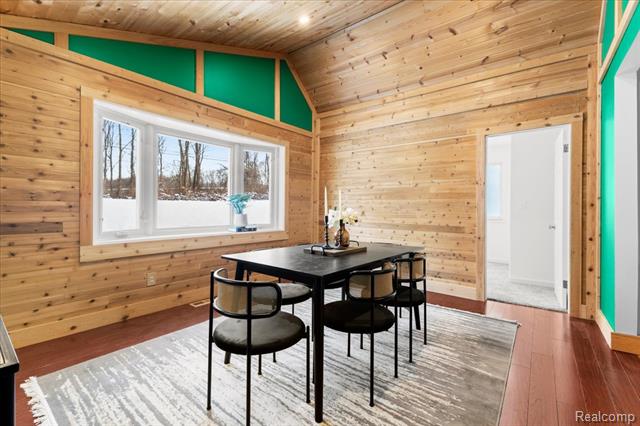 Builiding view twenty four for 9240 Allen, Clarkston, MI. 48348