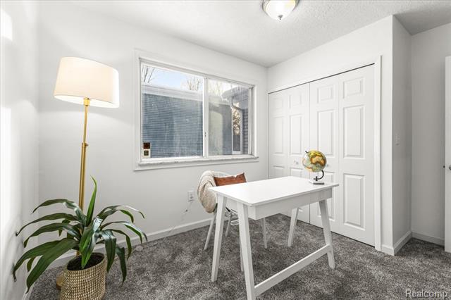 Builiding view twenty seven for 9240 Allen, Clarkston, MI. 48348