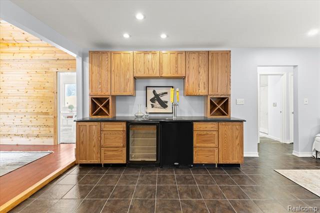 Builiding view twenty two for 9240 Allen, Clarkston, MI. 48348