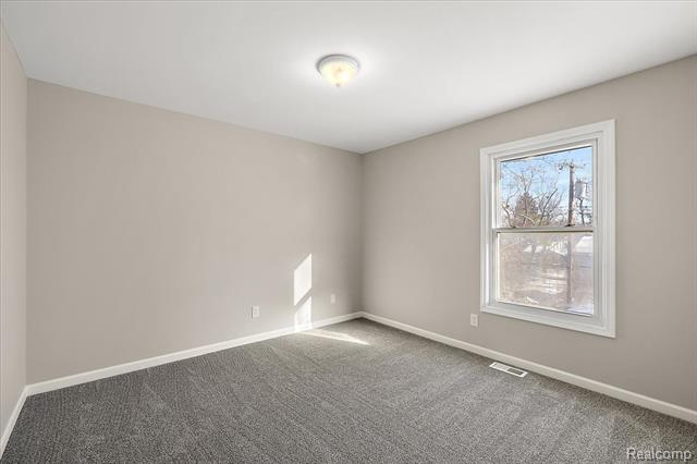 Builiding view twenty nine for 927 Alan, Lake Orion, MI. 48362