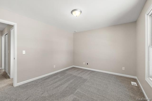 Builiding view twenty six for 927 Alan, Lake Orion, MI. 48362