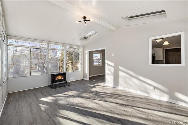 Builiding view twenty two for 927 Alan, Lake Orion, MI. 48362