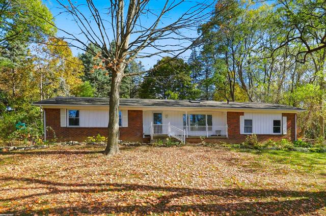 front view for 1901 Orion Rd, Oakland, Mi. 48363