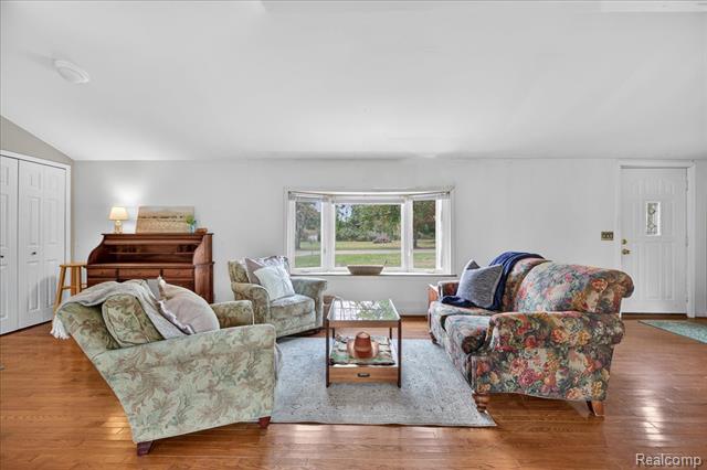 Builiding view seven for 5621 Delmas, Clarkston, MI. 48348