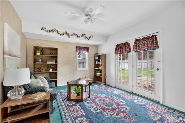 Builiding view seventeen for 5621 Delmas, Clarkston, MI. 48348