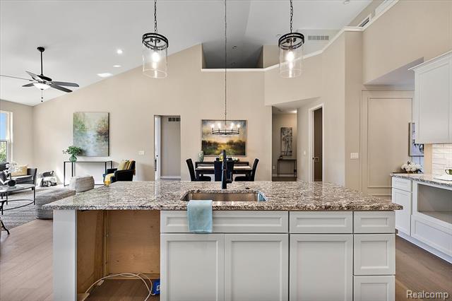 Builiding view eighteen for 2020 Breckenridge, Rochester, MI. 48307