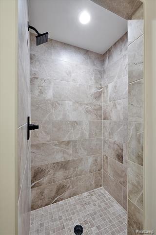 Builiding view forty two for 2020 Breckenridge, Rochester, MI. 48307