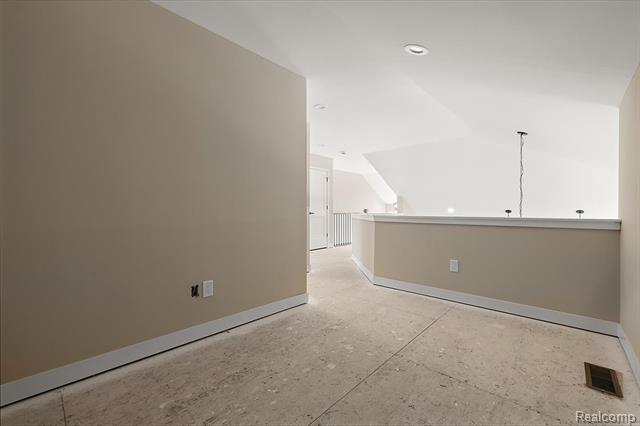 Builiding view thirty eight for 2020 Breckenridge, Rochester, MI. 48307