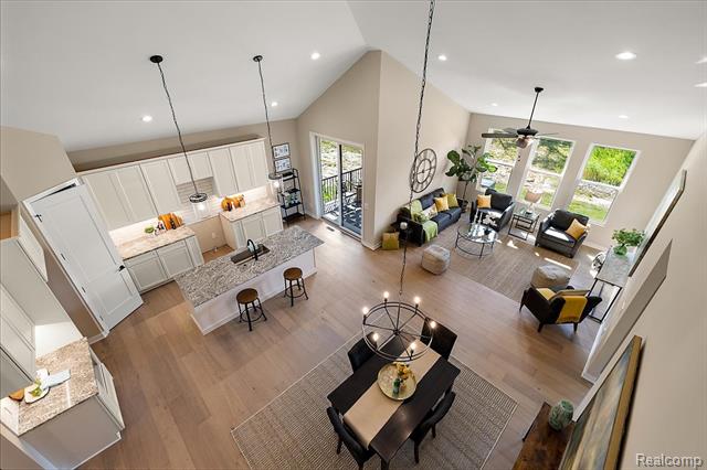 Builiding view thirty five for 2020 Breckenridge, Rochester, MI. 48307