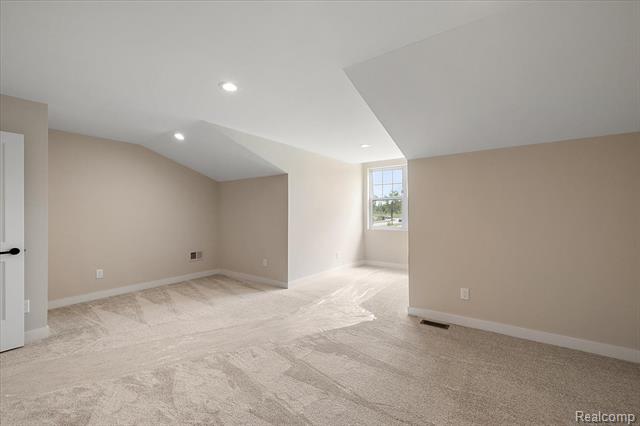 Builiding view thirty seven for 2020 Breckenridge, Rochester, MI. 48307