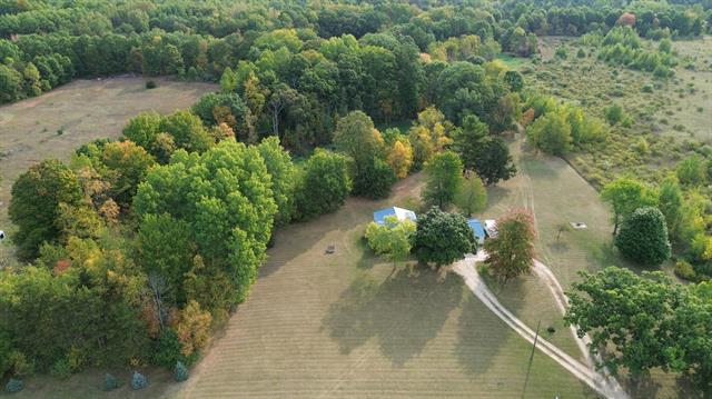 Builiding view two for 8220 Vickeryville, Vestaburg, MI. 48891