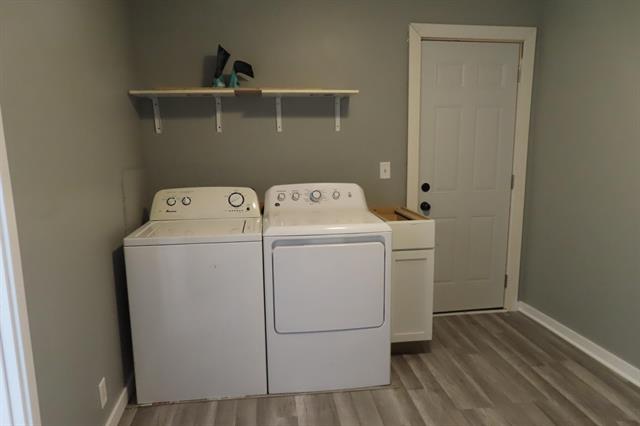 Builiding view eighteen for 70293 Sheridan, Edwardsburg, MI. 49112