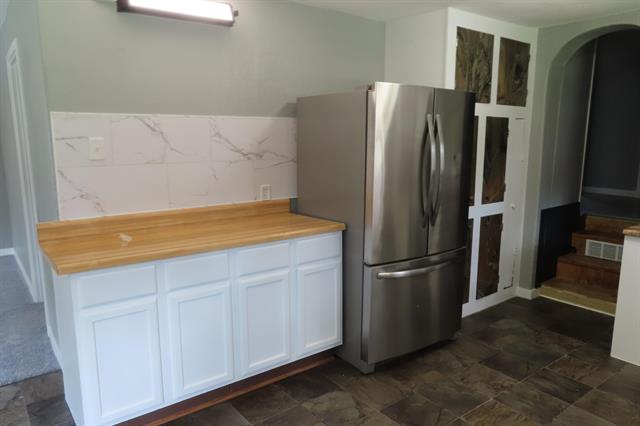 Builiding view four for 70293 Sheridan, Edwardsburg, MI. 49112