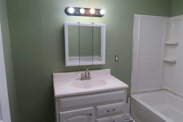 Builiding view nineteen for 70293 Sheridan, Edwardsburg, MI. 49112