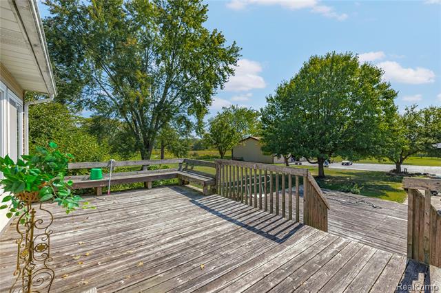 Builiding view fifty one for 2762 Harris, Ypsilanti, MI. 48198