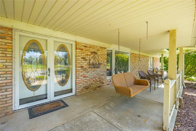 Builiding view fifty six for 2762 Harris, Ypsilanti, MI. 48198