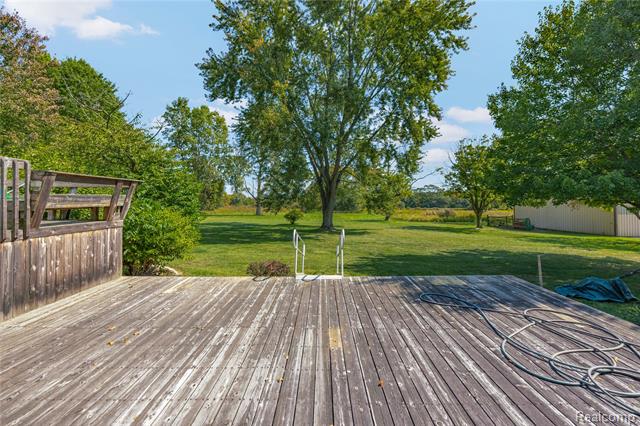 Builiding view fifty for 2762 Harris, Ypsilanti, MI. 48198