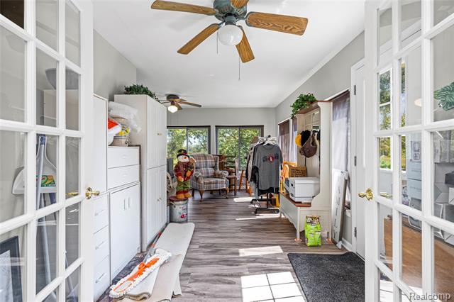 Builiding view forty for 2762 Harris, Ypsilanti, MI. 48198