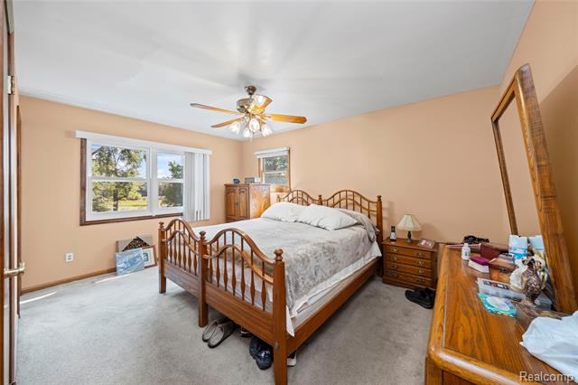 Builiding view fourteen for 2762 Harris, Ypsilanti, MI. 48198